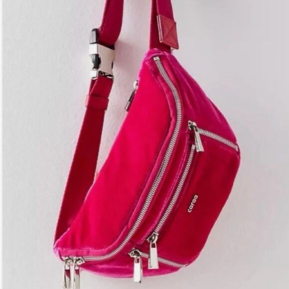 Free People X Caraa Sling Bag Hot Pink NWT - Picture 1 of 8